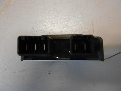 Höger sida på Likriktare från en Honda NC 750 S -2017 motorcykel.