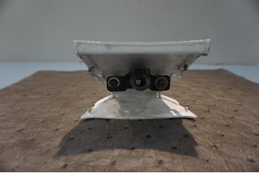 Höger sida på Bakvinge från en Honda NSR 125 -1998 motorcykel.