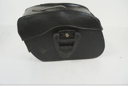 Höger sida på Väska från en Universal Universal -0 moped.