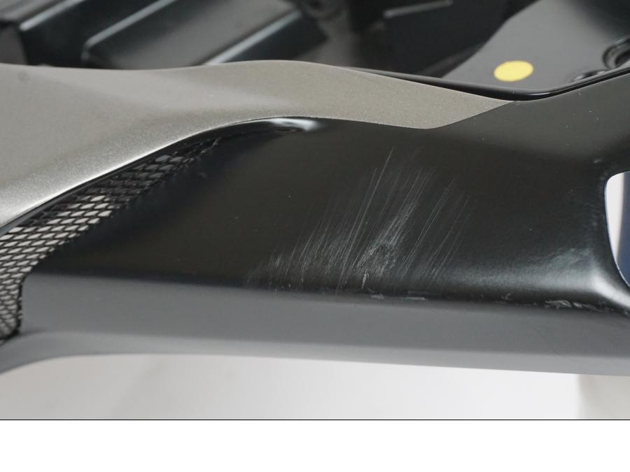 Snett nerifrån på Bakvinge från en Ducati 848 EVO -2012 motorcykel.