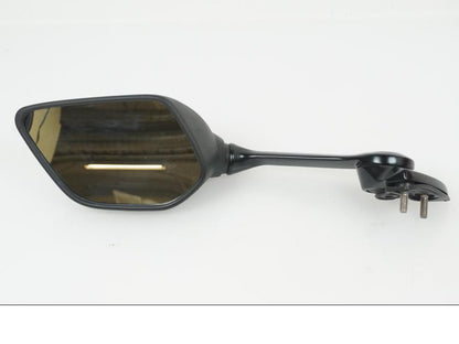 Framsidan på Backspegel från en Yamaha YZF-R7 -2022 motorcykel.