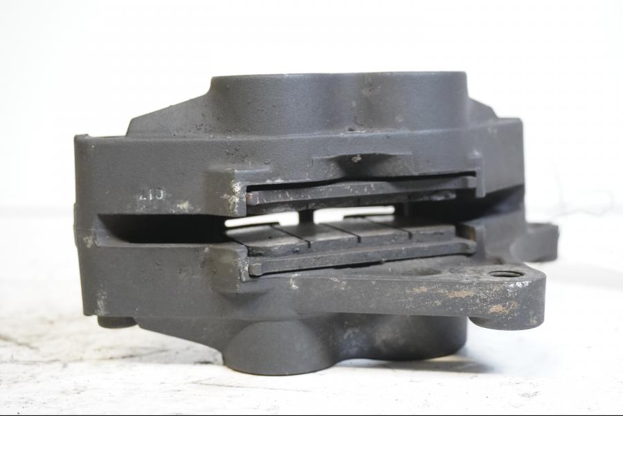 Höger sida på Bromsok från en Triumph Sprint ST -2007 motorcykel.