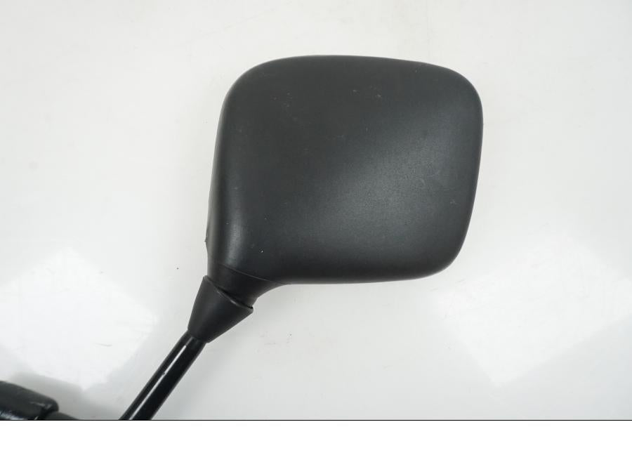 Höger sida på Backspegel från en Yamaha SRX 600 -1986 motorcykel.