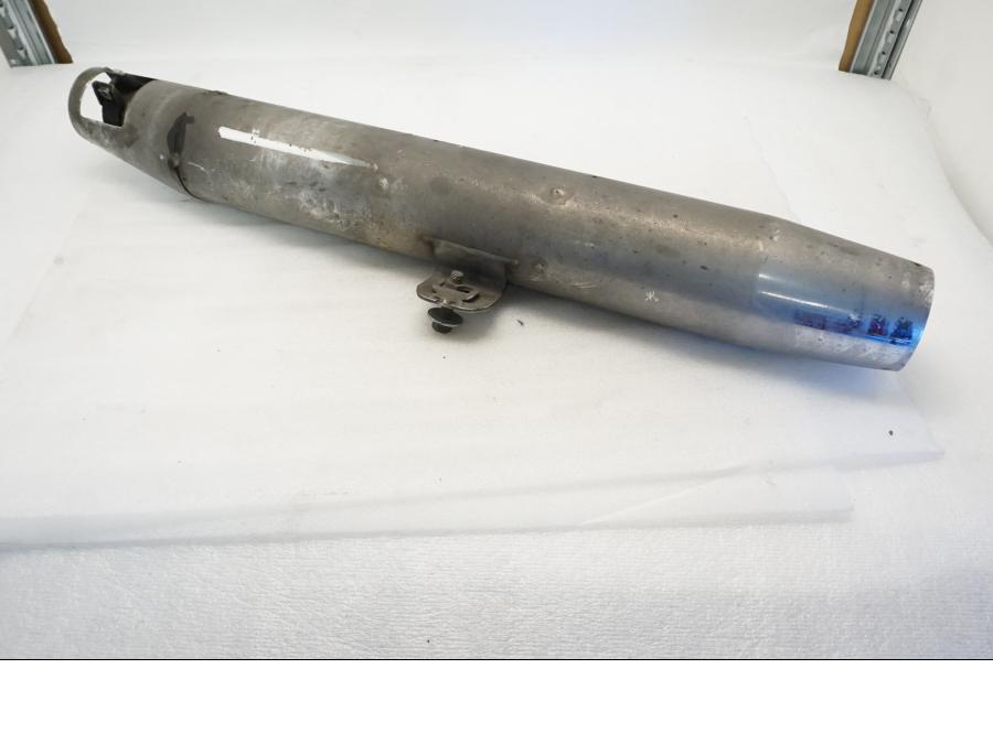 Höger sida på Ljuddämpare från en Yamaha XVZ 13TD -1999 motorcykel.