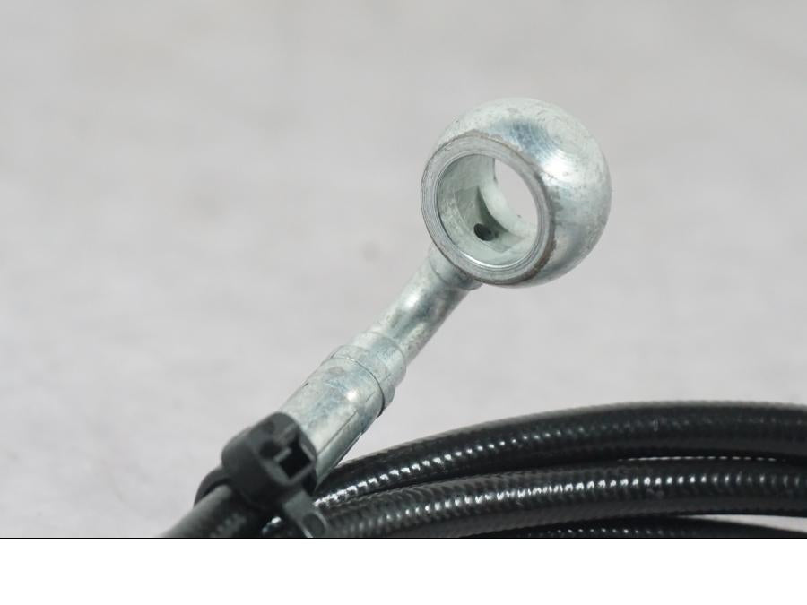 Höger sida på Kopplingsledning från en KTM 1290 Super Duke R -2022 motorcykel.