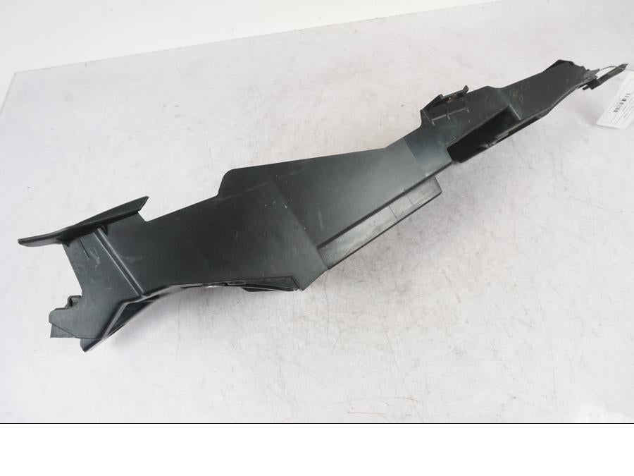 Extrabild2 på Undertail från en Yamaha MT-09 -2016 motorcykel.