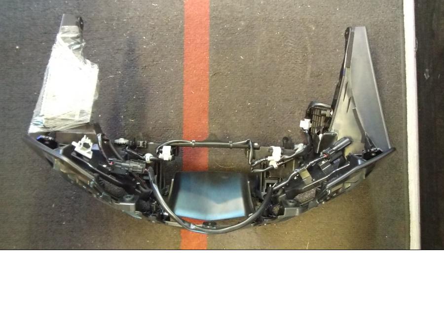 Höger sida på Strålkastare från en Yamaha YZF 1000 R1 -2015 motorcykel.