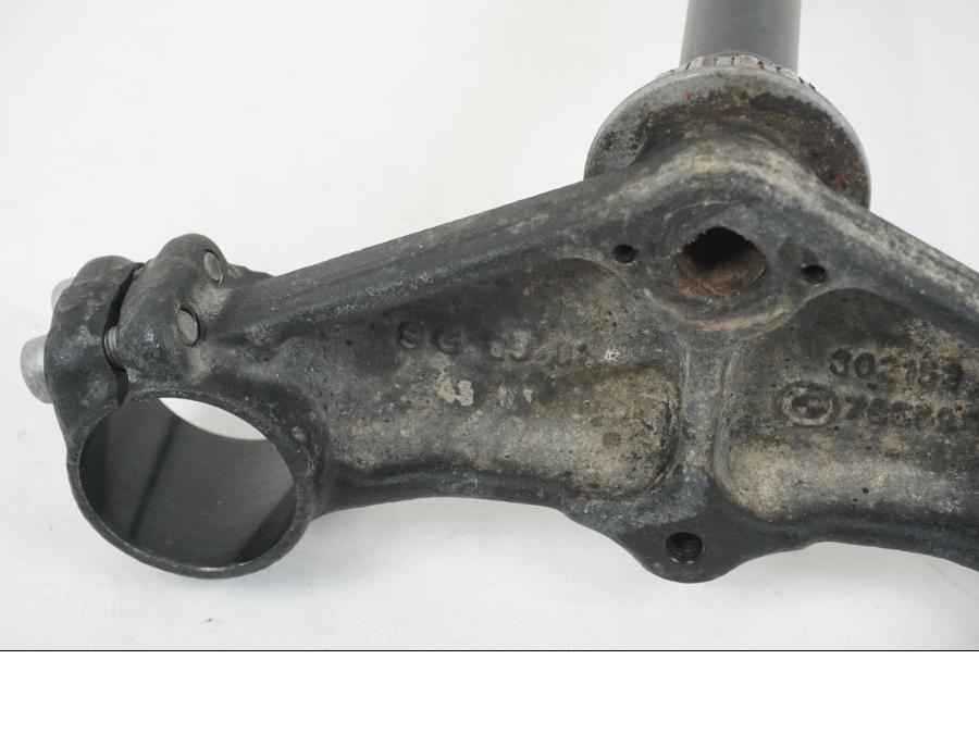 Extrabild1 på Gaffelkrona från en BMW F 650 CS -2002 motorcykel.