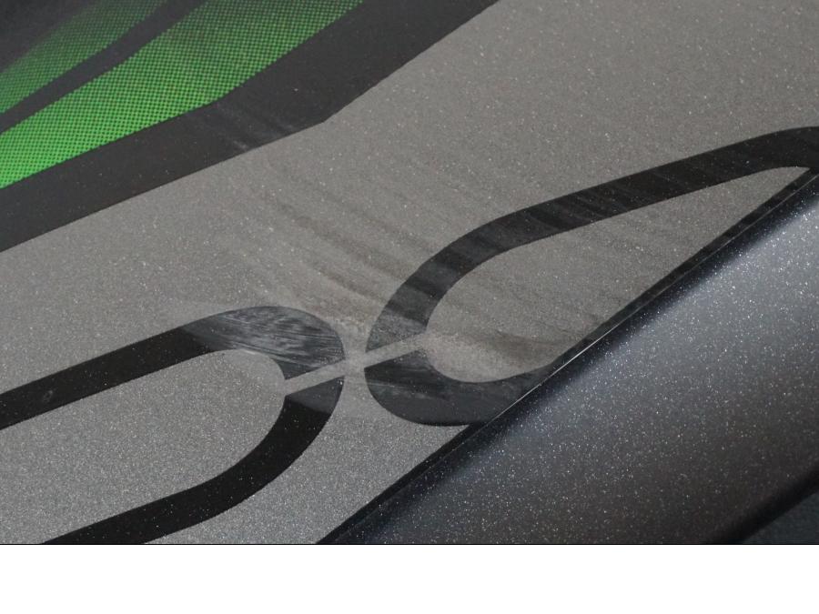 Baksidan på Sidkåpa från en Kawasaki Z 900 -2019 motorcykel.