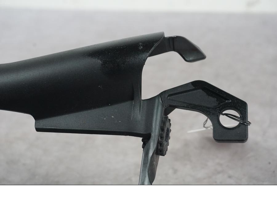 Snett uppifrån på Oljekyl från en Ducati Multistrada V4 -2024 motorcykel.