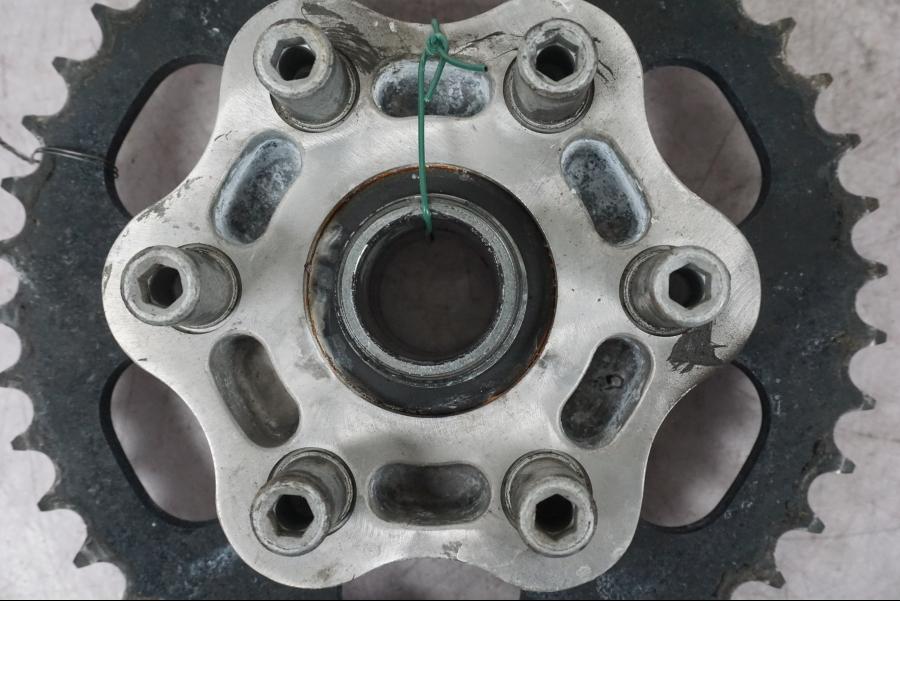 Extrabild2 på Drevfäste från en Ducati Multistrada V4 -2024 motorcykel.