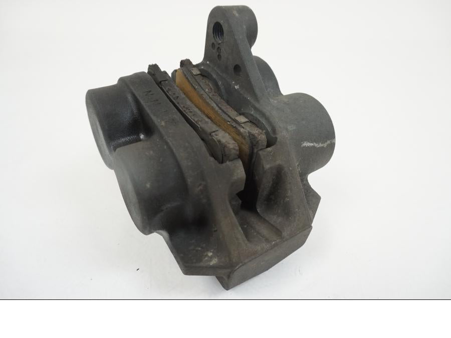 Baksidan på Bromsok från en Yamaha YZF 1000 R1 -2002 motorcykel.