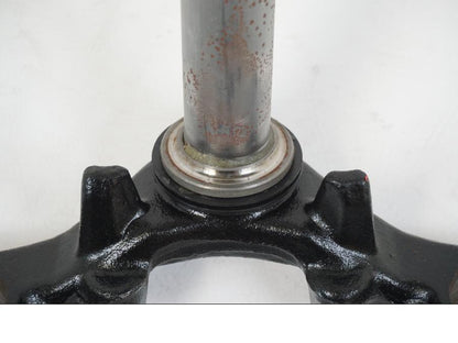 Höger sida på Gaffelkrona från en Honda CBR 125 R -2006 motorcykel.