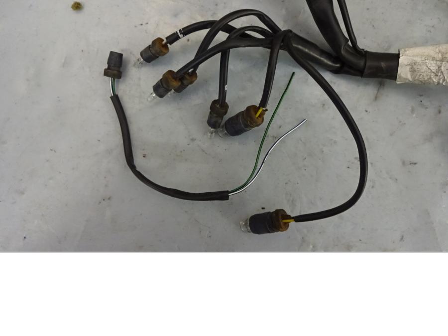 Baksidan på Kablage från en Ducati ST2 -2001 motorcykel.