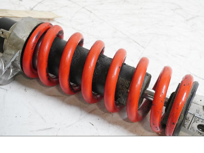 Höger sida på Stötdämpare från en Triumph Sprint ST -2007 motorcykel.