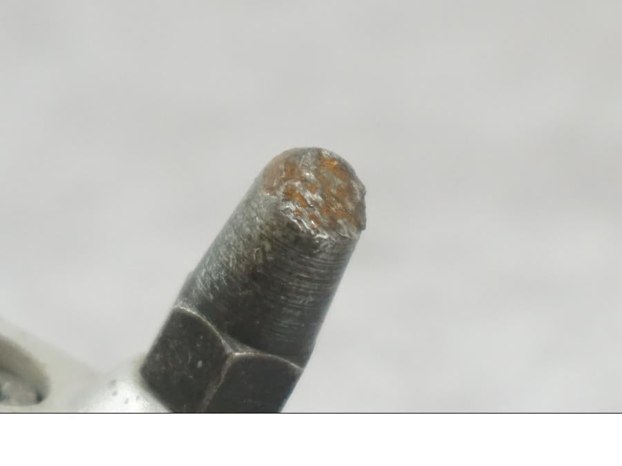 Snett uppifrån på Fotpinne från en BMW R 1200 R -2007 motorcykel.