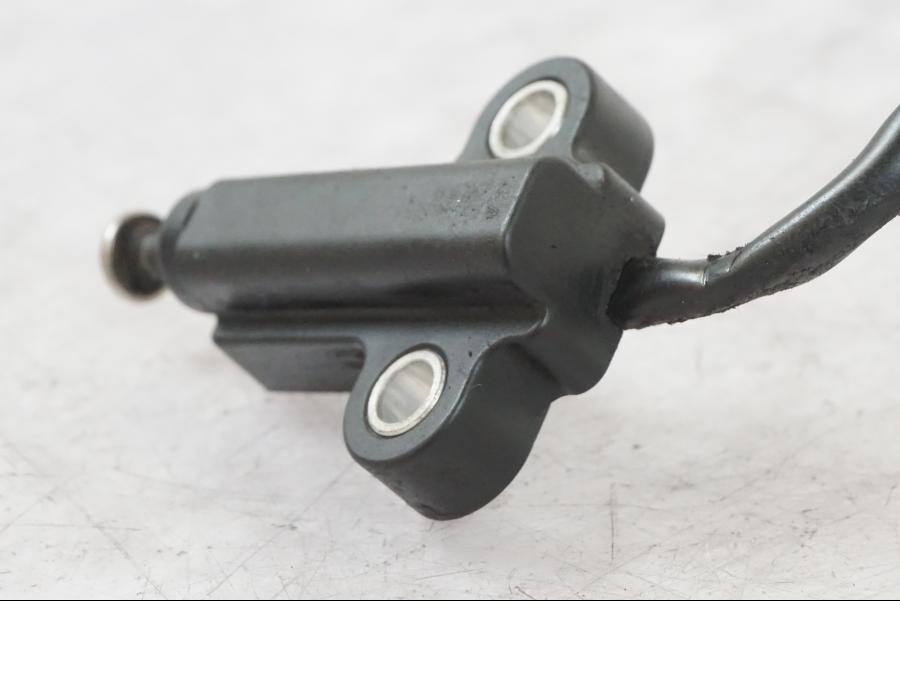 Vänster sida på Sidostödsbrytare från en Suzuki GSX-R 600 -2007 motorcykel.