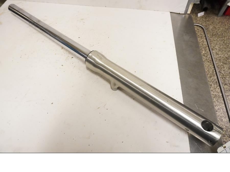 Framsidan på Gaffelben från en Honda VT 600 C -1994 motorcykel.