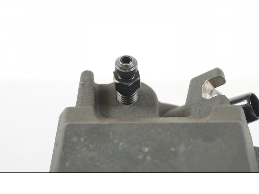 Vänster sida på Bromsok från en Suzuki GSX-R 600 -2007 motorcykel.