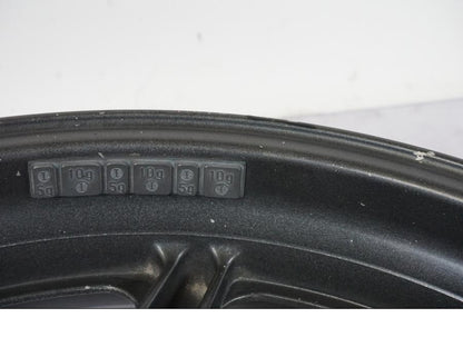 Extrabild4 på Fälg från en Honda CB 750 -1996 motorcykel.