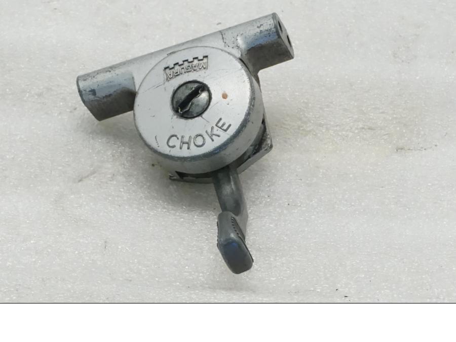 Framsidan på Chokereglage från en BMW R 90 -1975 motorcykel.