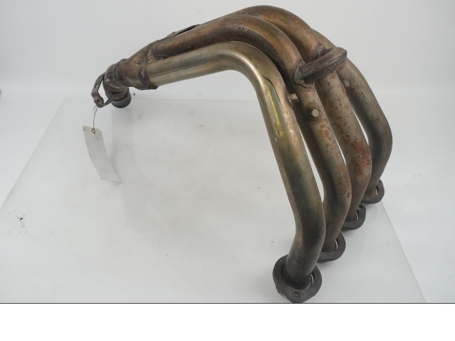 Framsidan på Grenrör från en Yamaha YZF R6 -2000 motorcykel.