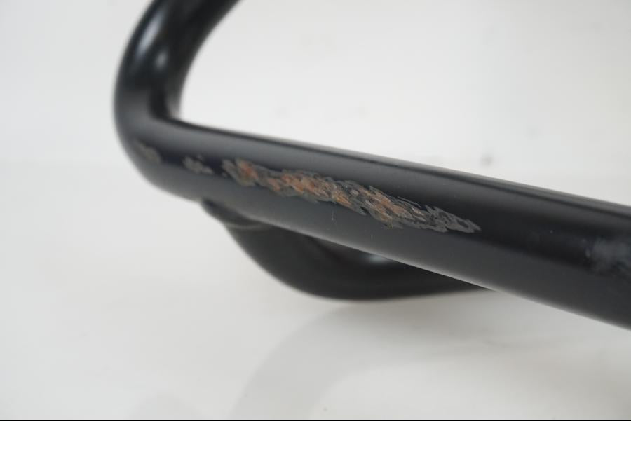 Snett uppifrån på Motorskyddsbåge från en H-D Adventure Pan America Special RA1250S -2021 motorcykel.