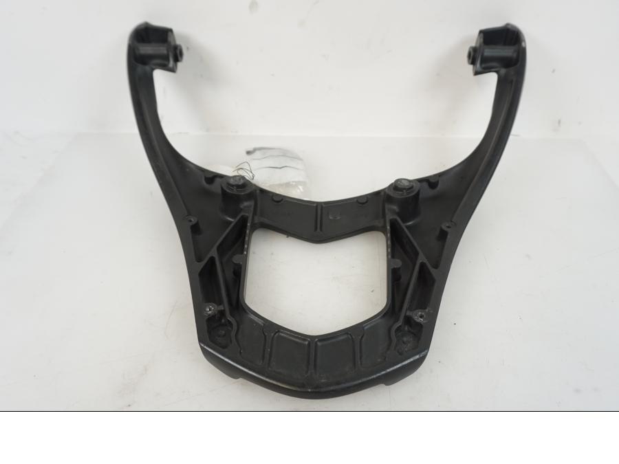 Extrabild2 på Pakethållare från en Yamaha TDM 900 -2008 motorcykel.