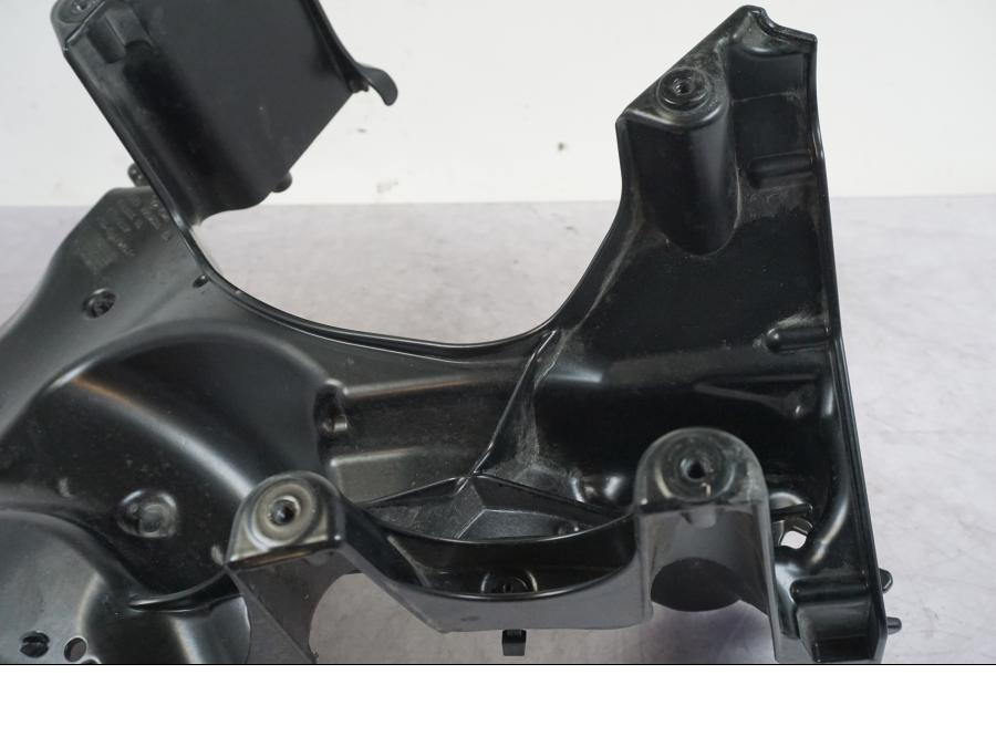 Snett uppifrån på Toppkåpstag från en BMW K 1600 GTL -2015 motorcykel.