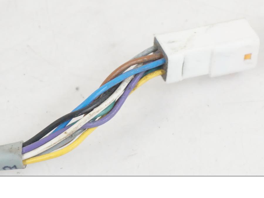 Baksidan på ABS reglage från en Husqvarna 701 SUPERMOTO ABS -2016 motorcykel.