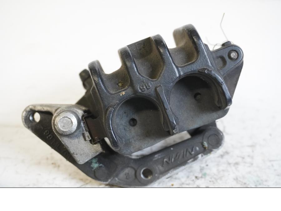 Baksidan på Bromsok från en Honda CBR 1000 F -1989 motorcykel.