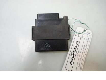 Baksidan på CDI / ECU från en Suzuki VL 800 -2003 motorcykel.
