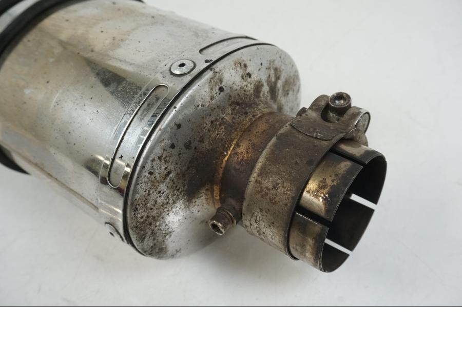 Vänster sida på Ljuddämpare Sport från en Kawasaki ER-6F -2016 motorcykel.