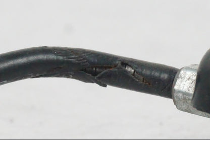 Extrabild2 på <p>Låssats från Yamaha XT 1200 Z ABS 2011.</p>

<p>Cdi, tändningslås, antenn, tanklock, sadellås, toppboxlås och 3st nycklar. Finns en skada på sadellåsmekanismens skyddsgummi se bild.</p> motorcykel.