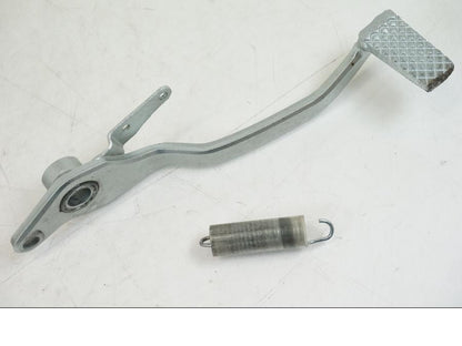 Framsidan på Bromspedal från en Yamaha YZF R7 -2022 motorcykel.