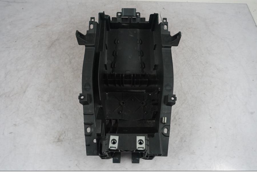 Framsidan på Undertail från en BMW S 1000 XR -2019 motorcykel.