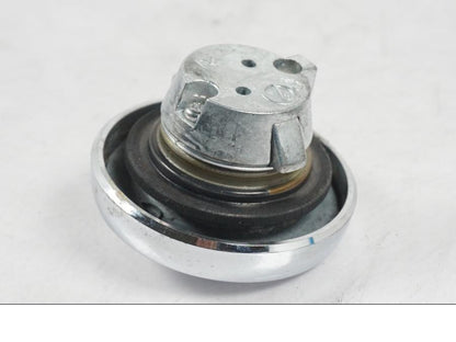 Extrabild4 på <p>Låssats från Kawasaki VN 900 Classic 2008.</p>

<p>Tändningslås, tanklock, sadellås och 1st nyckel.</p> motorcykel.