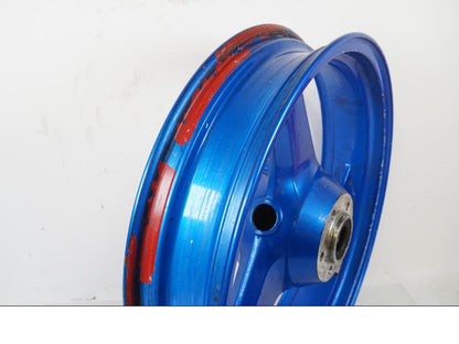 Snett uppifrån på Fälg från en Kawasaki ZX-12R -2000 motorcykel.