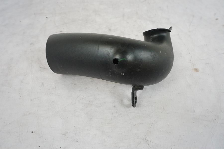 Höger sida på Luftintag från en Triumph Bonneville T120 -2021 motorcykel.