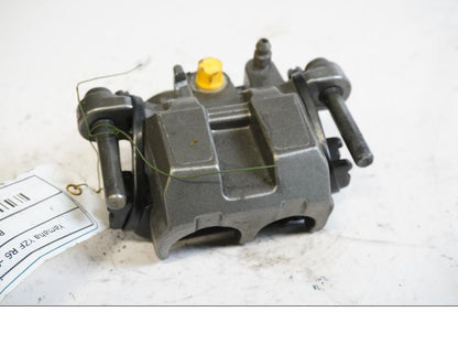 Baksidan på Bromsok från en Yamaha YZF R6 -1999 motorcykel.