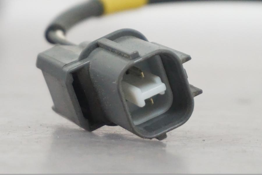 Höger sida på ABS givare från en Triumph Tiger -2009 motorcykel.