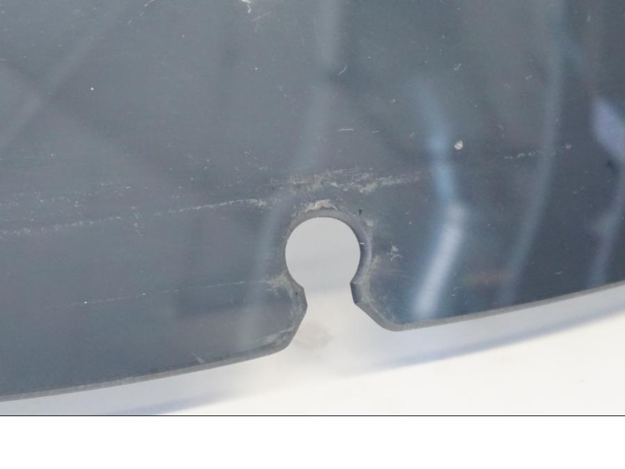 Höger sida på Vindruta från en H-D Street Glide FLHX -2015 motorcykel.