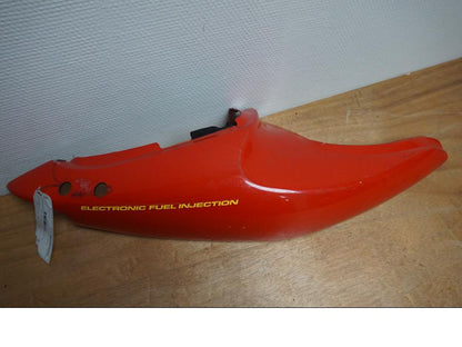 Framsidan på Bakvinge från en Suzuki TL 1000 S -1997 motorcykel.