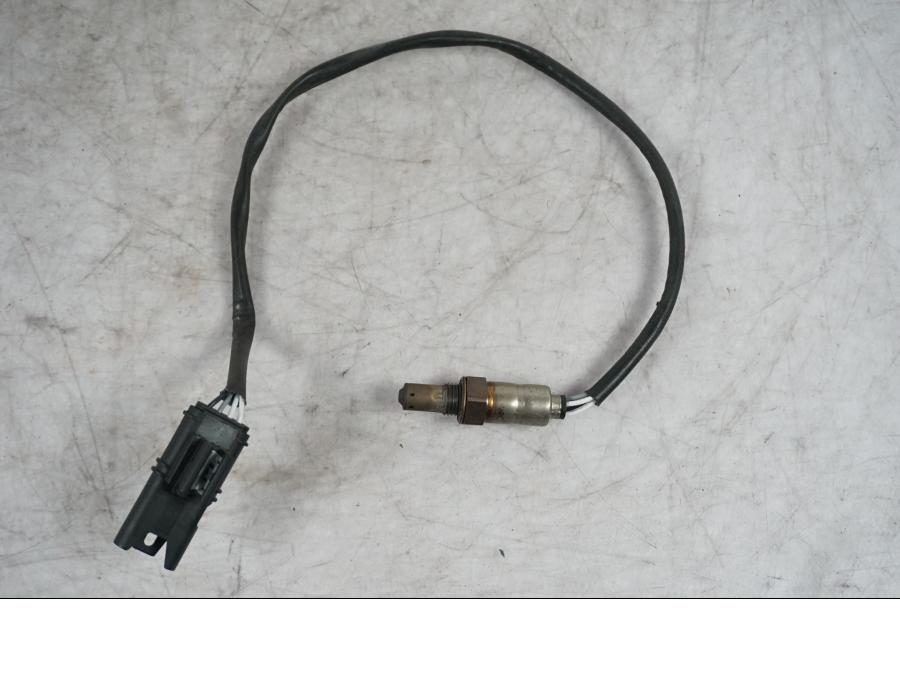 Framsidan på Lambdasond från en BMW S 1000 XR -2019 motorcykel.