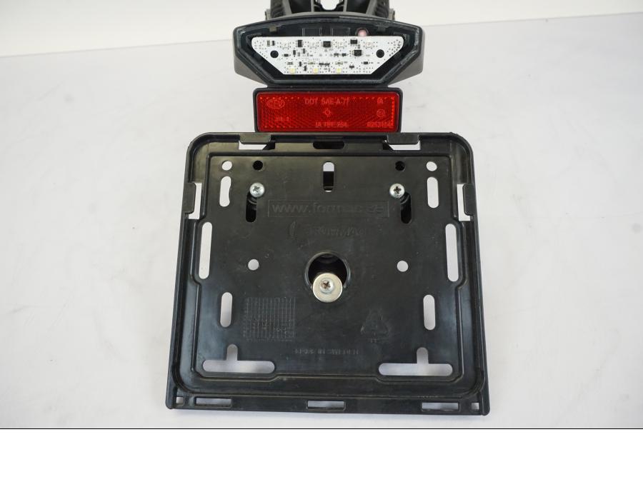 Baksidan på Baklampa från en BMW S 1000 XR -2019 motorcykel.