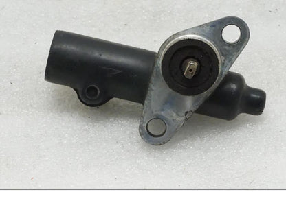 Baksidan på Hastighetsdrivning från en Honda VFR 750 -1990 motorcykel.