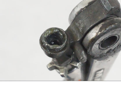 Snett nerifrån på Kopplingsgrepp från en Husqvarna 701 SUPERMOTO ABS -2016 motorcykel.