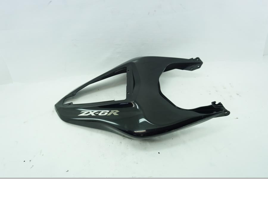 Höger sida på Bakvinge från en Kawasaki ZX-6R -2008 motorcykel.