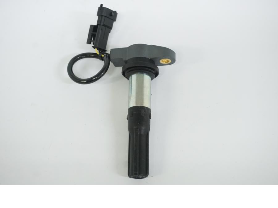 Baksidan på Tändspole från en Ducati Desert X -2022 motorcykel.