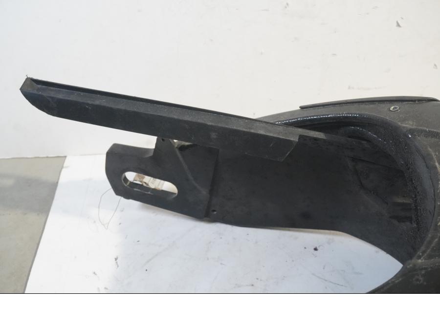 Höger sida på Sving från en BMW S 1000 RR -2015 motorcykel.